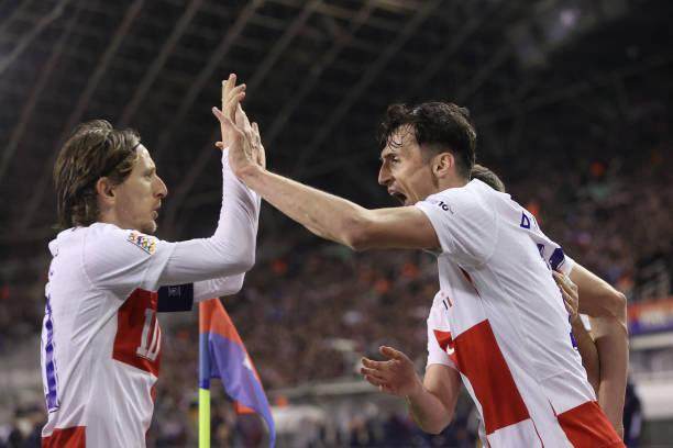 1742695376561068436.jpg 2205415929-612x612.jpg