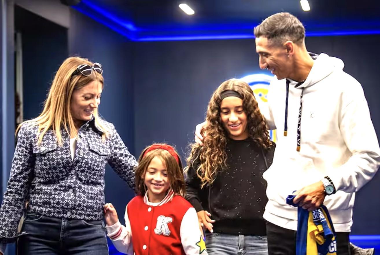 迪马利亚:无论如何梅西都得踢明年世界杯,他让球迷继续梦想