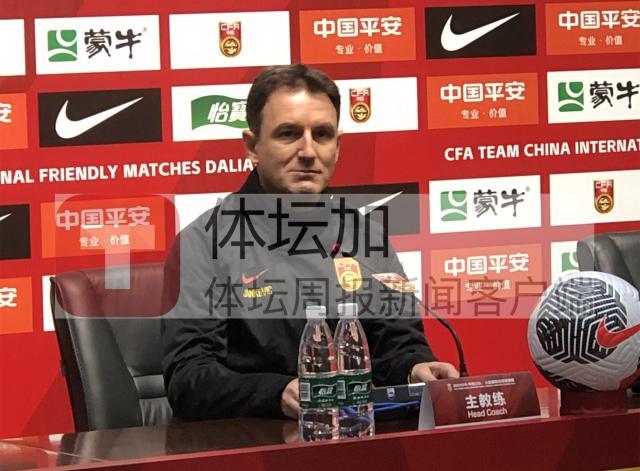 mk体育-扬科维奇：队员失误我来担责任 踢强队才能有进步